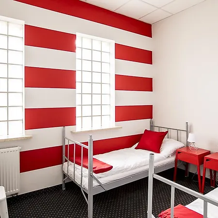Inbed Hostel *