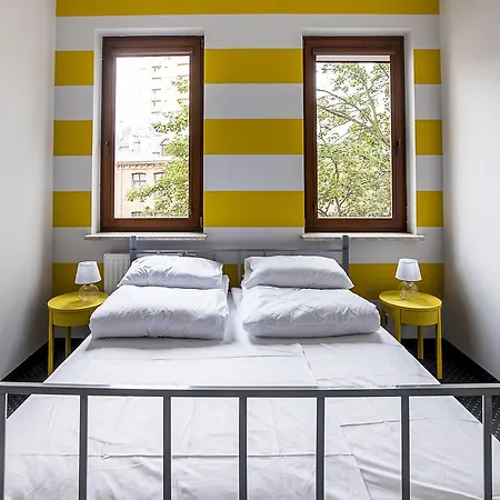 Inbed Hostel *