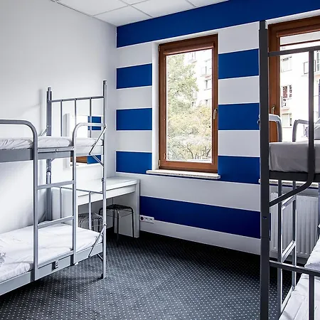Inbed Hostel *