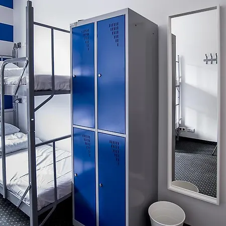 Inbed Hostel *