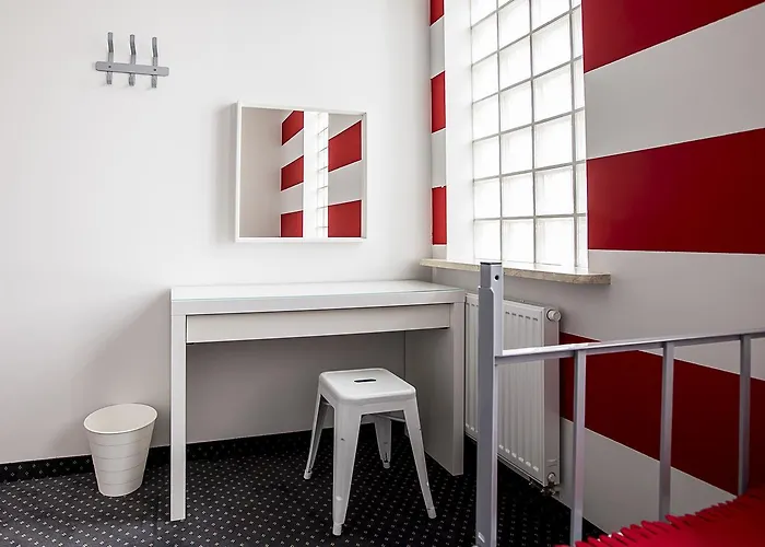 Inbed ワルシャワ